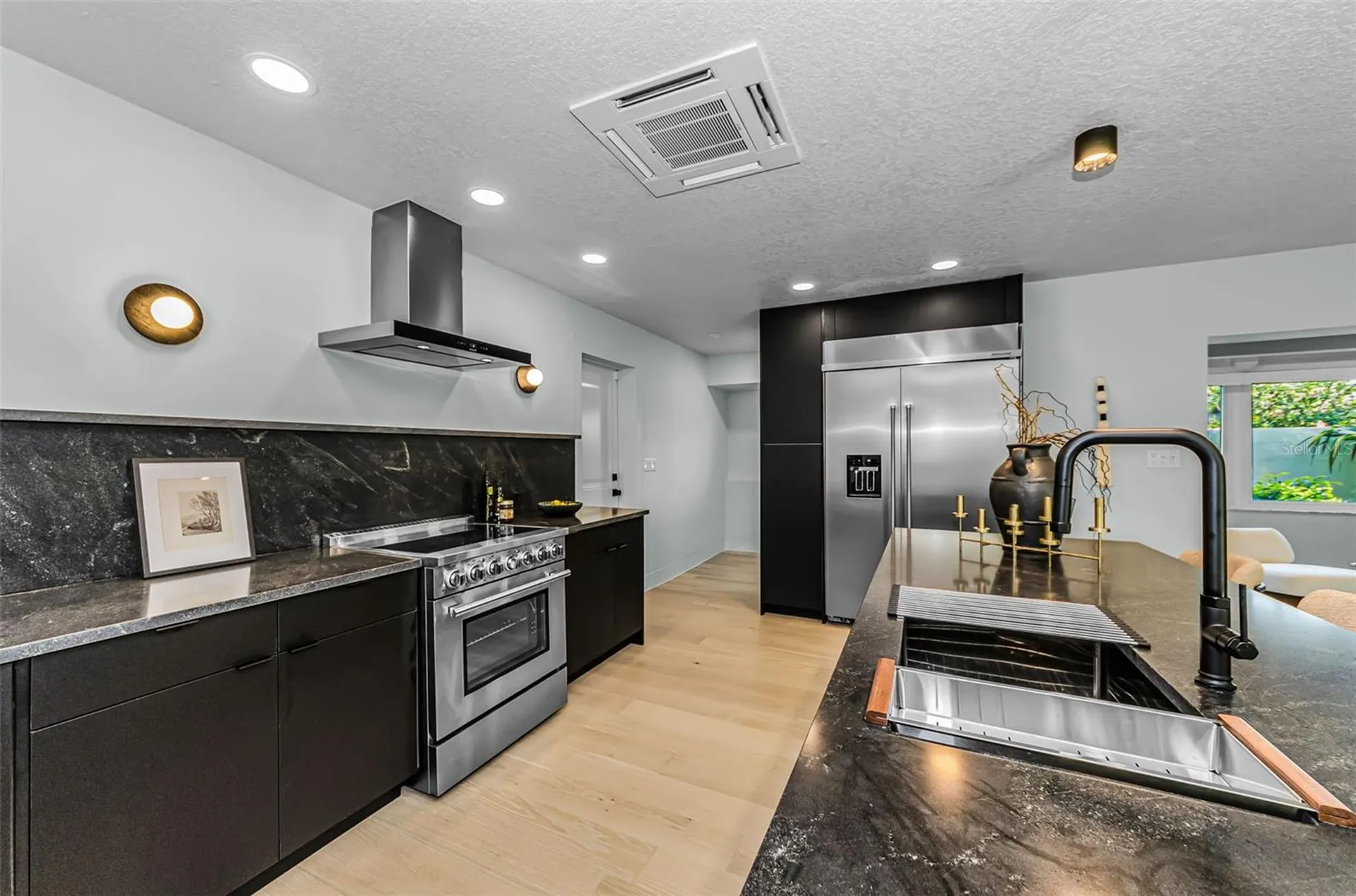 861 Rafael Boulevard NE St Petersburg FL 33704