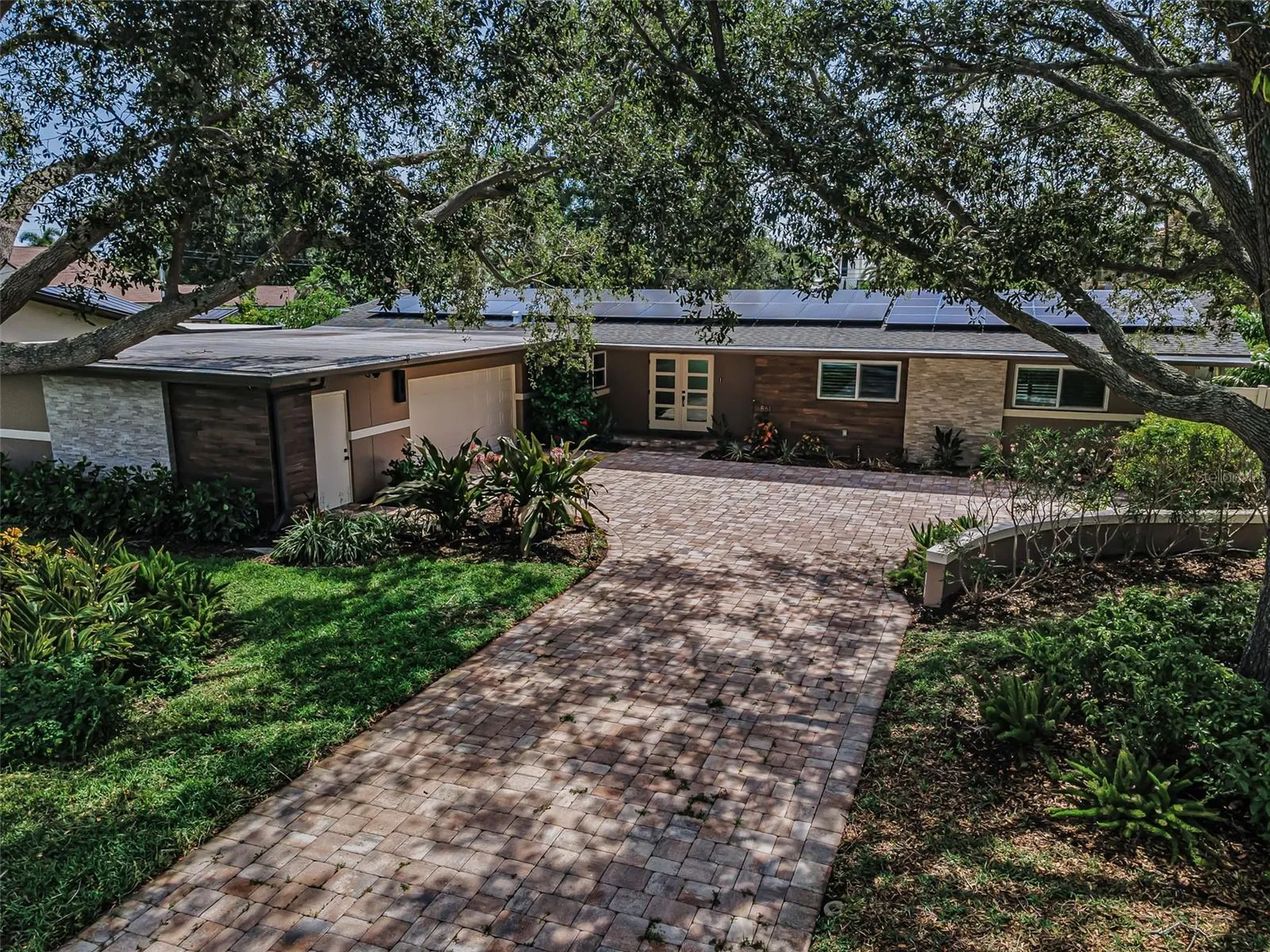 861 Rafael Boulevard NE St Petersburg FL 33704