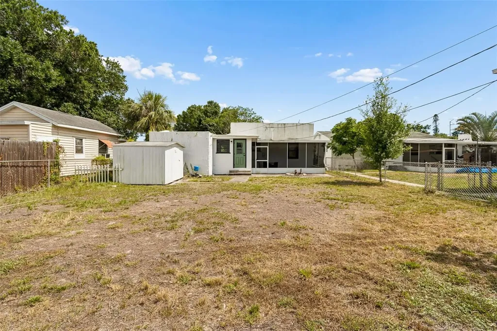 2835 18th Avenue N St Petersburg FL 33713