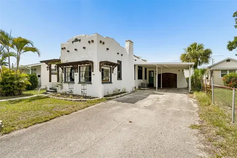 2835 18th Avenue N St Petersburg FL 33713