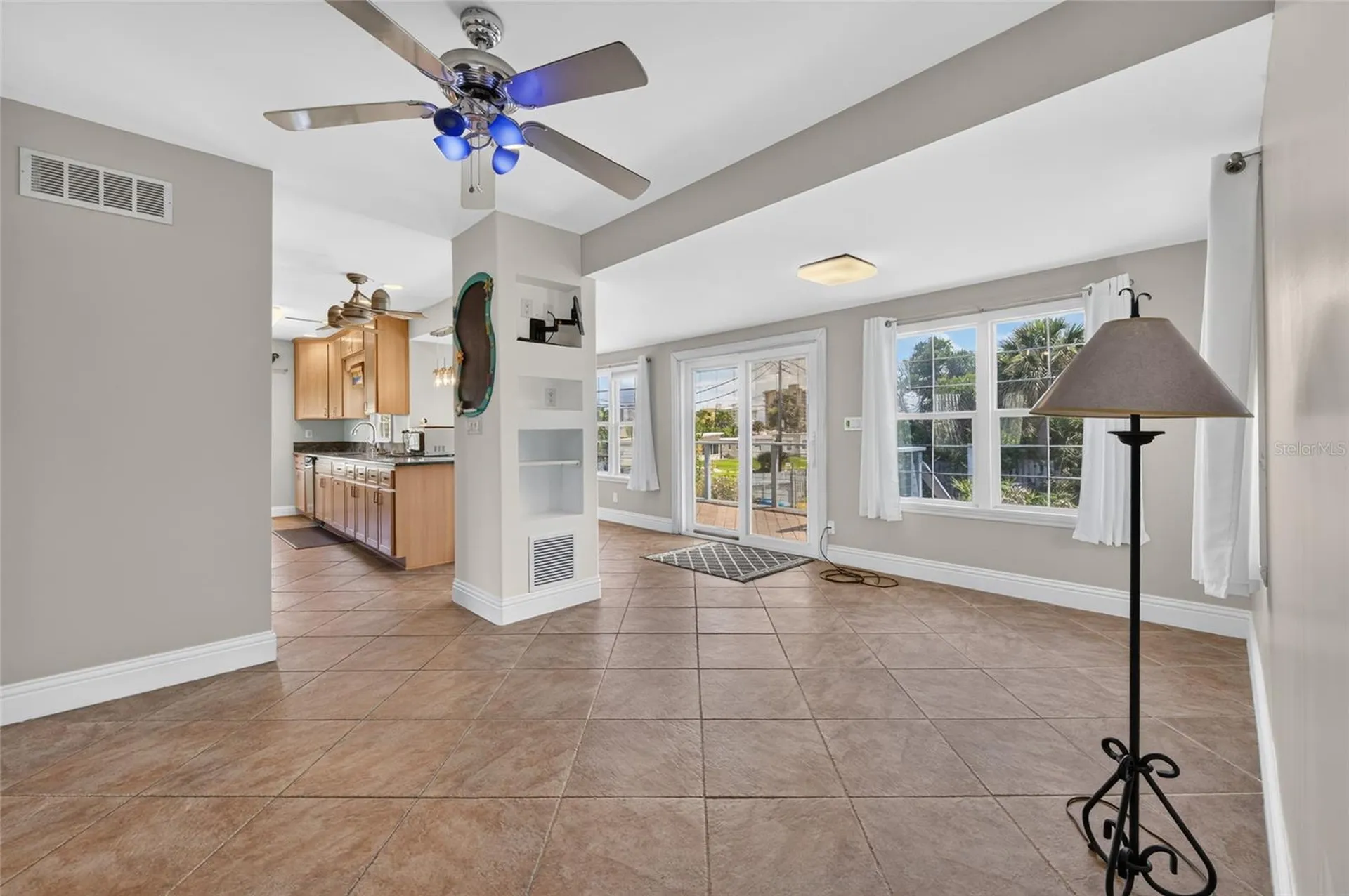 2045 S Peninsula Drive Daytona Beach FL 32118