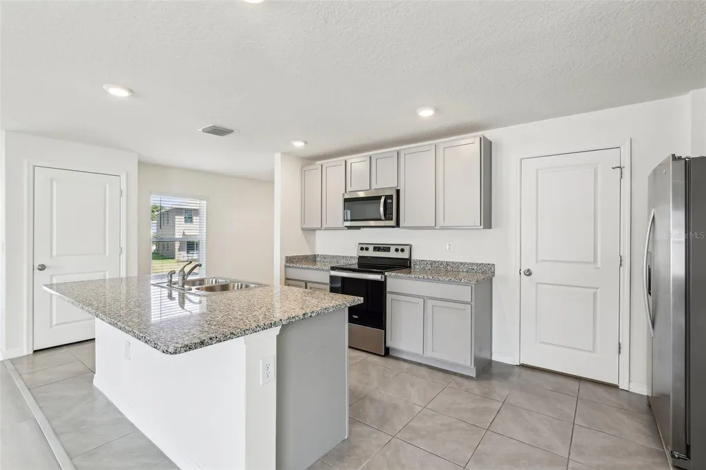 36557 Night Strawberry Court Dade City FL 33525
