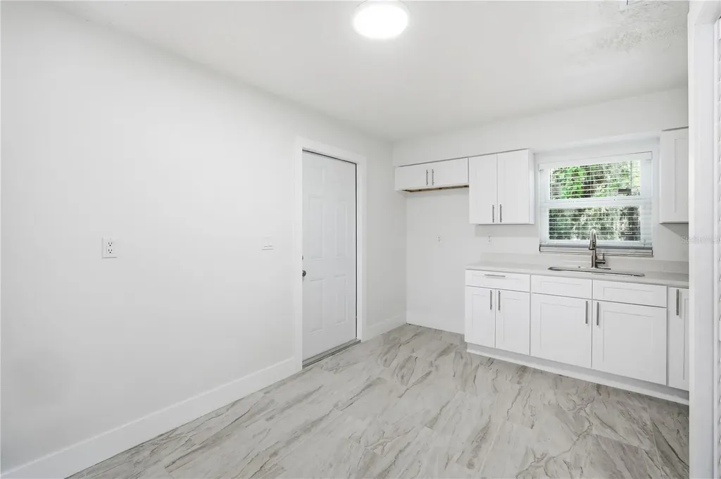 7309 N Hutton Place Tampa FL 33604