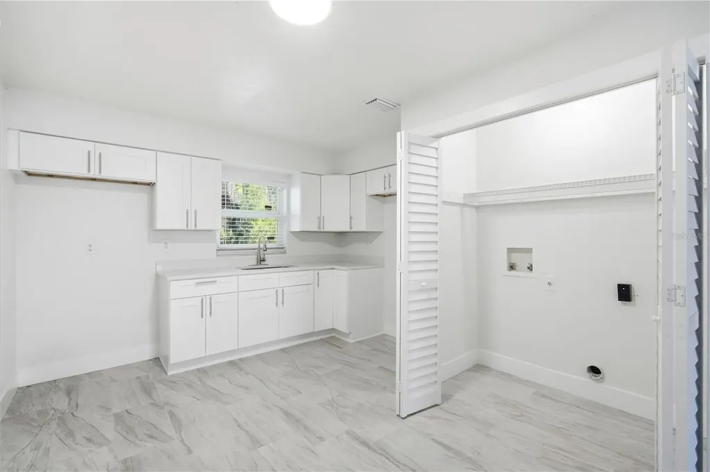 7309 N Hutton Place Tampa FL 33604