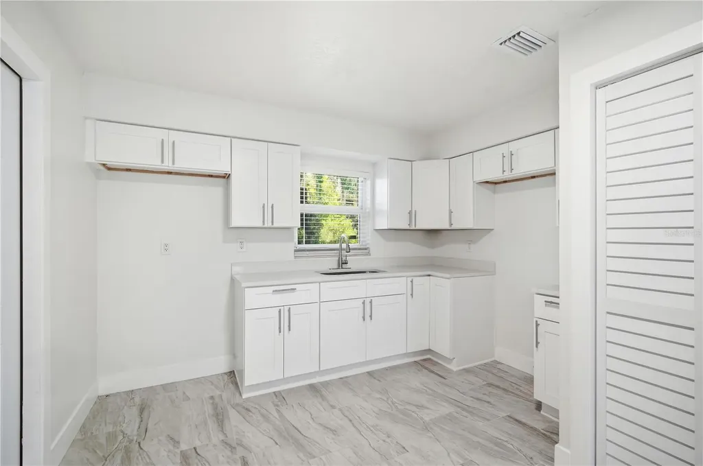 7309 N Hutton Place Tampa FL 33604