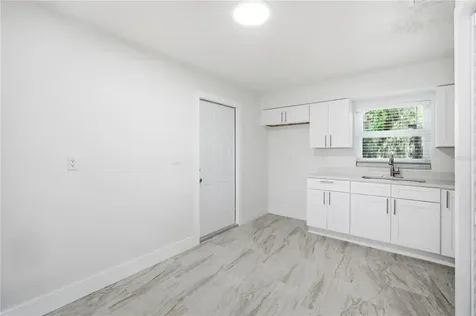 7309 N Hutton Place Tampa FL 33604