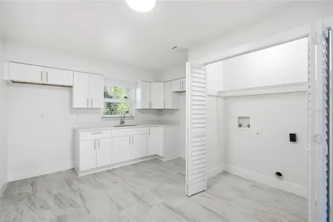 7309 N Hutton Place Tampa FL 33604