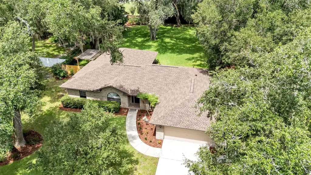 6625 Forestwood Drive W Lakeland FL 33811