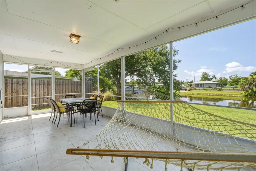 21531 Gladis Avenue Port Charlotte FL 33952
