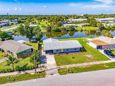 21531 Gladis Avenue Port Charlotte FL 33952