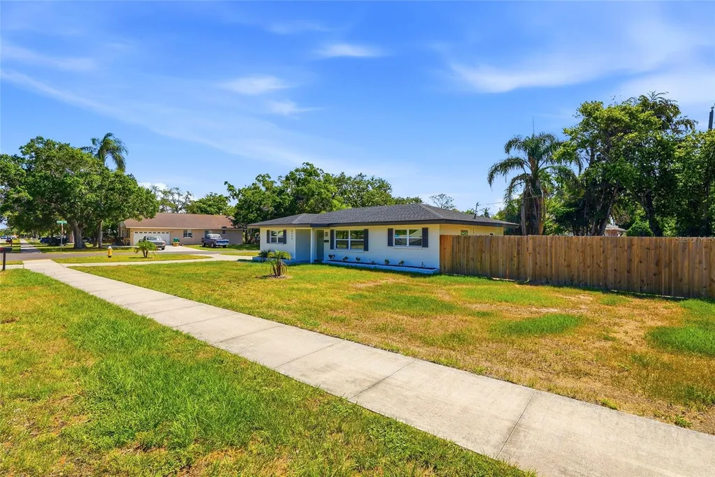 2117 N Hercules Avenue Clearwater FL 33763