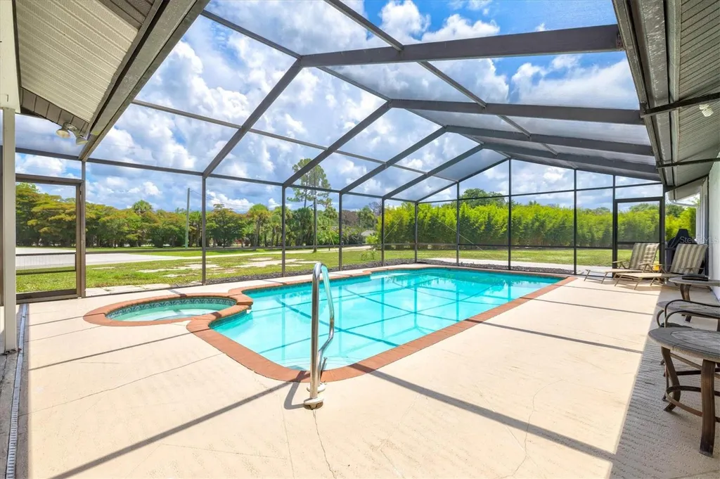 1420 Mackintosh Boulevard Nokomis FL 34275