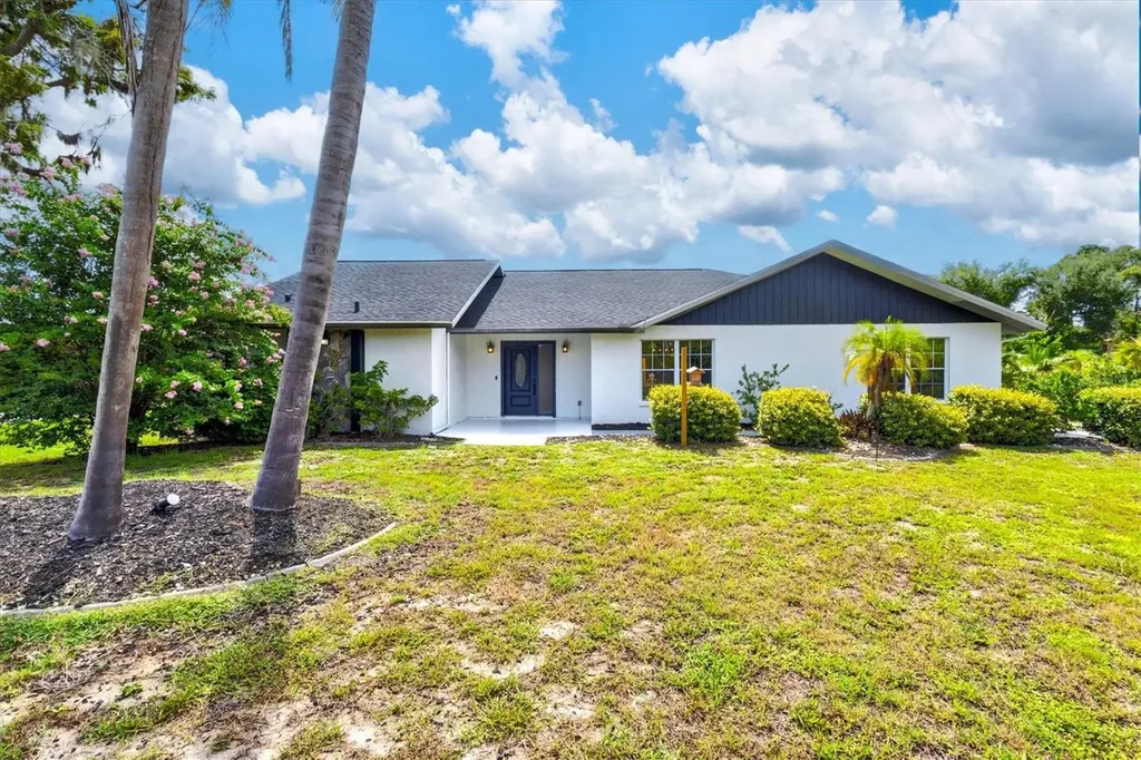 1420 Mackintosh Boulevard Nokomis FL 34275