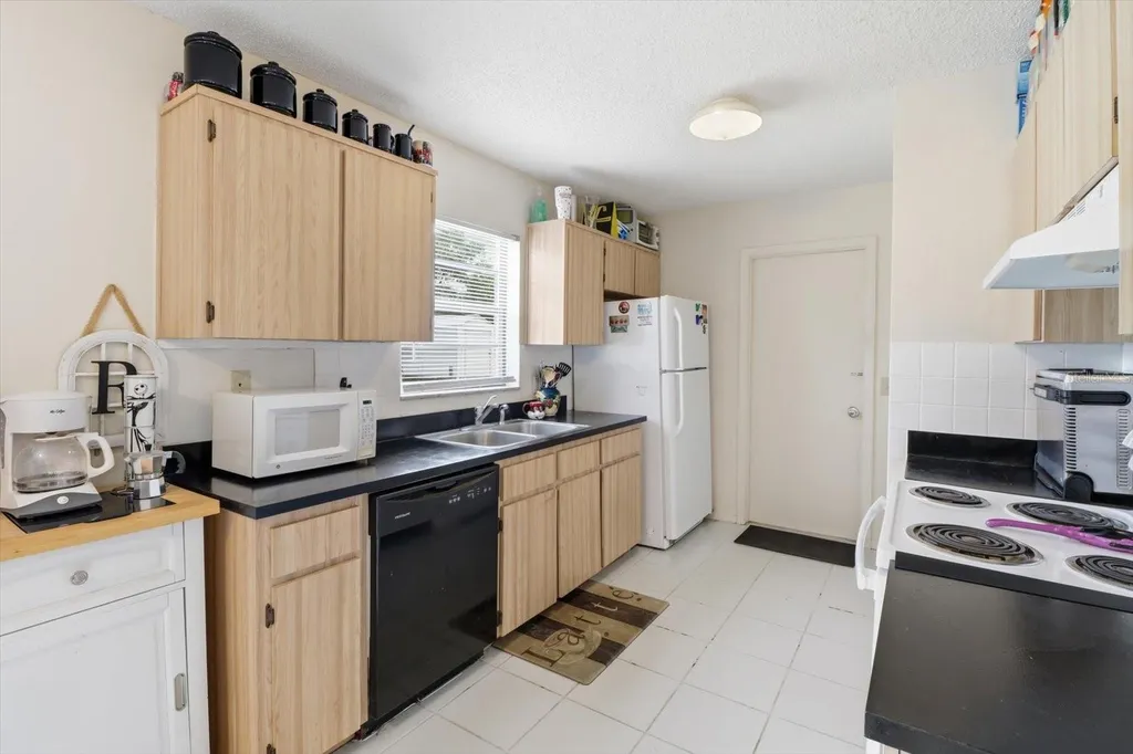 1393 Hathaway Avenue Spring Hill FL 34608