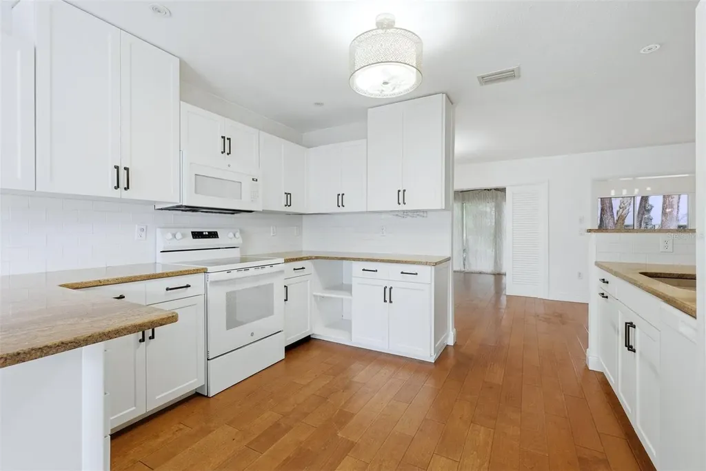 5273 Villa Majorca Court Sarasota FL 34235