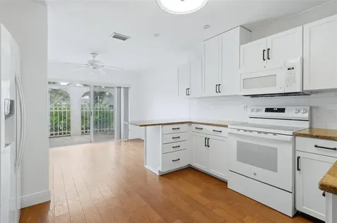 5273 Villa Majorca Court Sarasota FL 34235