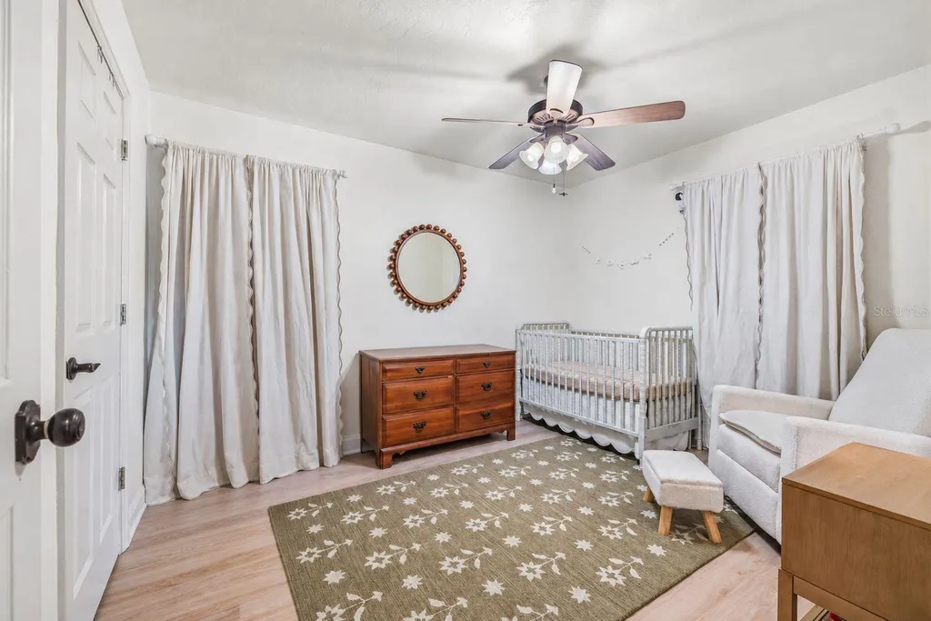 3913 W Wallace Avenue Tampa FL 33611