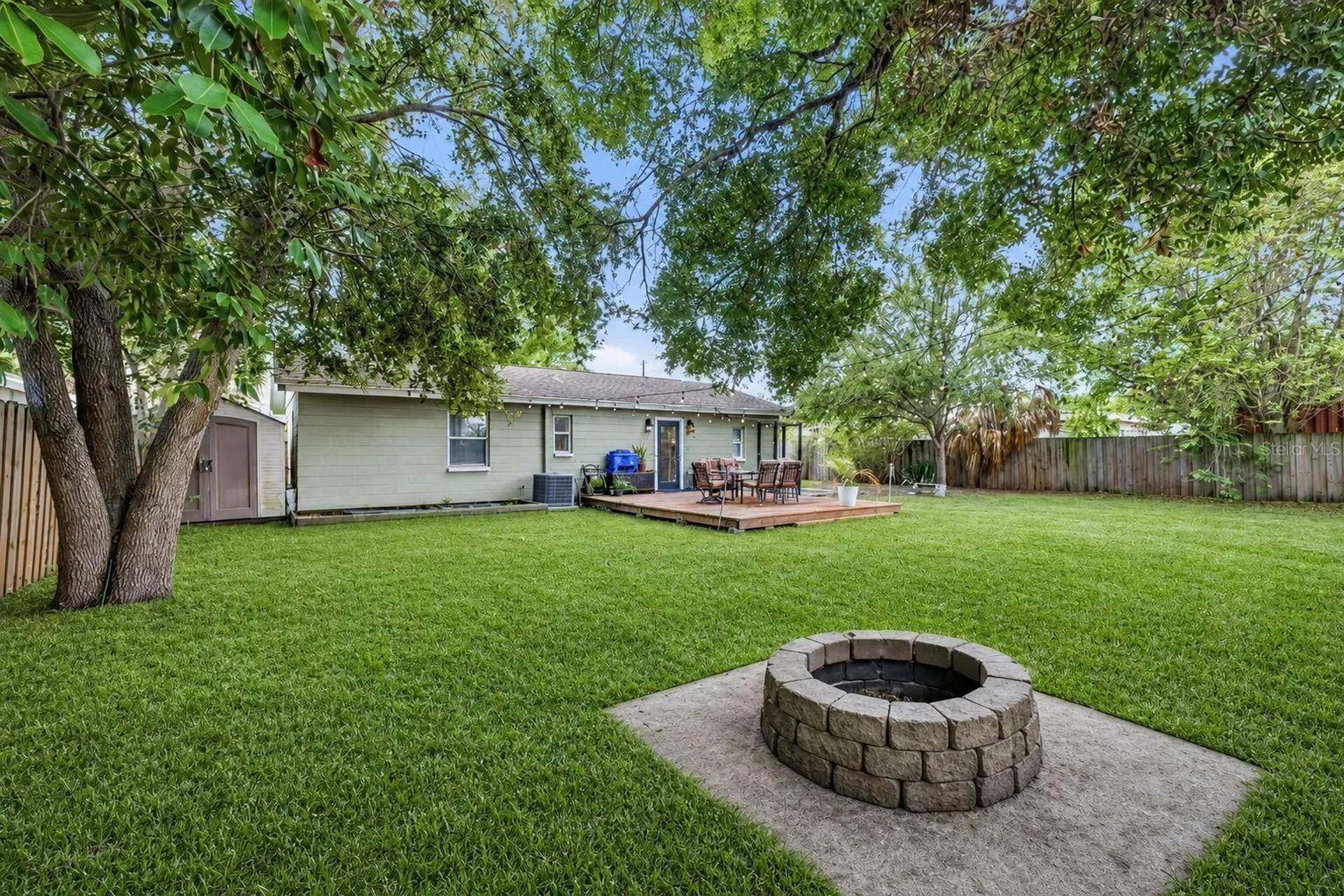3913 W Wallace Avenue Tampa FL 33611