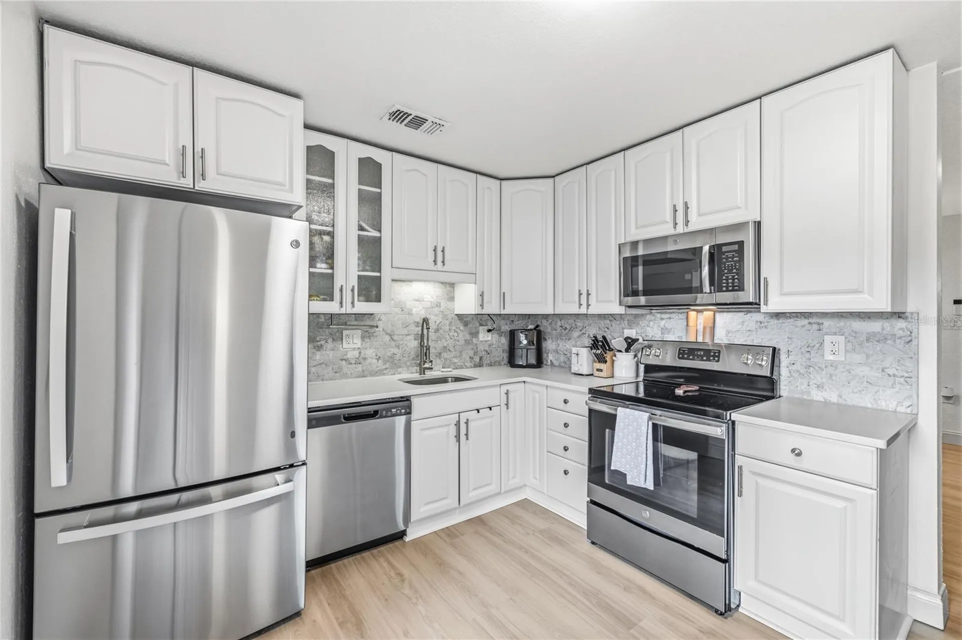 3913 W Wallace Avenue Tampa FL 33611