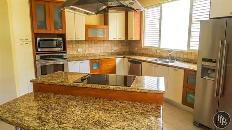 49 Vereda Street Monteverde Real Dev San Juan PR 00926