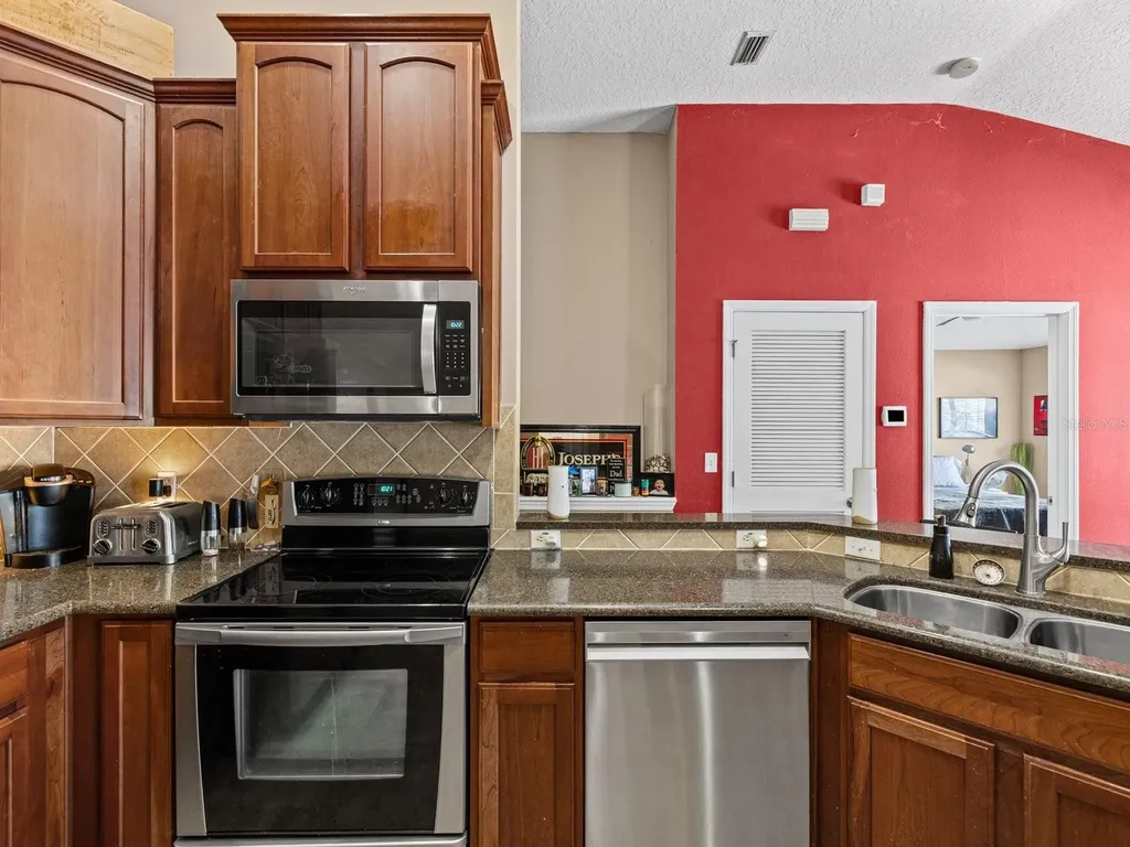 6774 Breezy Palm Drive Riverview FL 33578