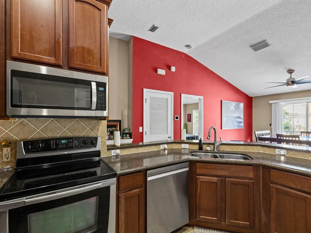 6774 Breezy Palm Drive Riverview FL 33578