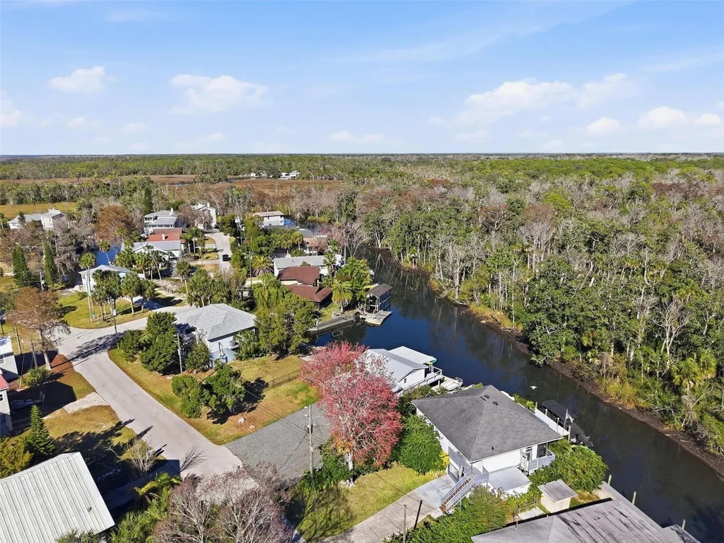 7266 Tropical Drive Weeki Wachee FL 34607