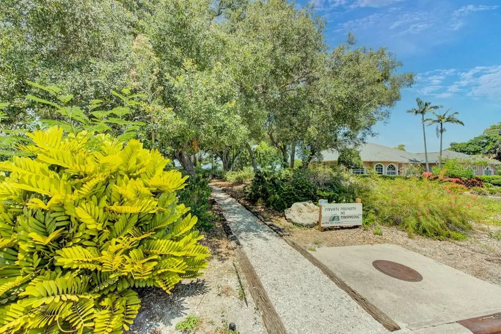 7620 4th Avenue W Bradenton FL 34209