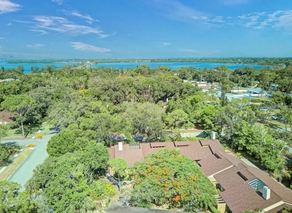 7620 4th Avenue W Bradenton FL 34209