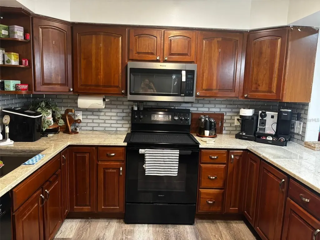 4127 28th Avenue N St Petersburg FL 33713