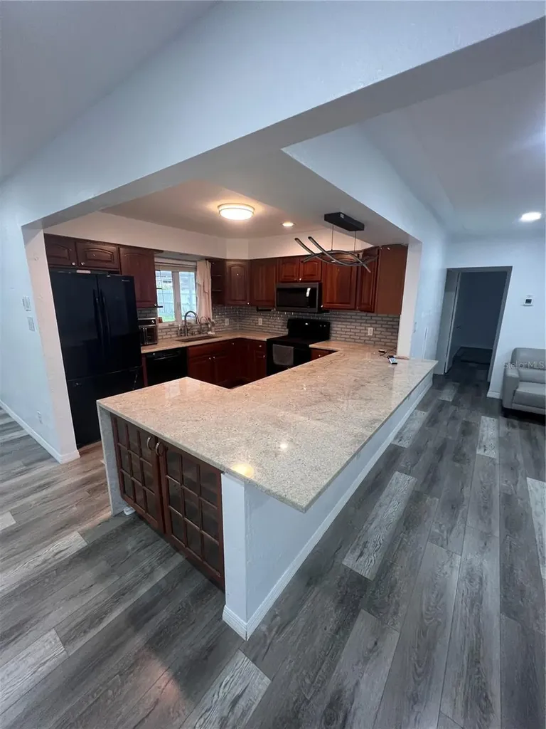4127 28th Avenue N St Petersburg FL 33713
