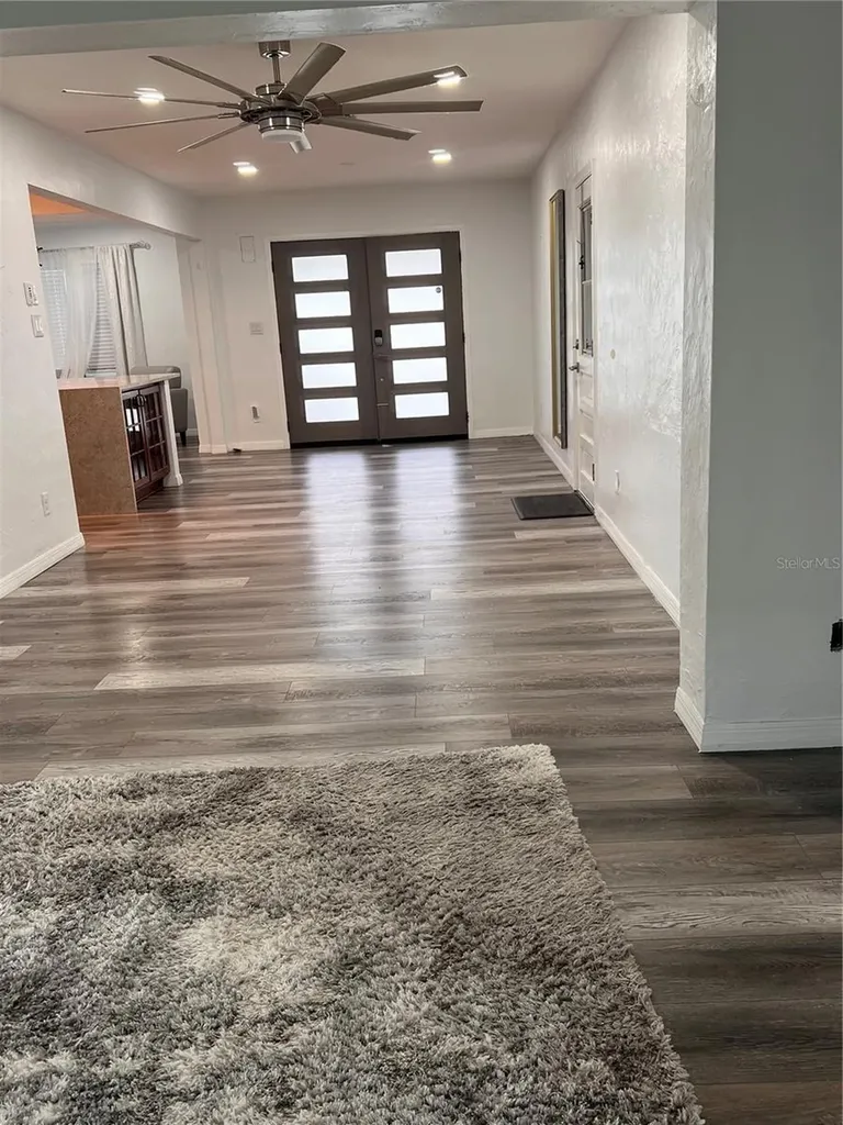 4127 28th Avenue N St Petersburg FL 33713