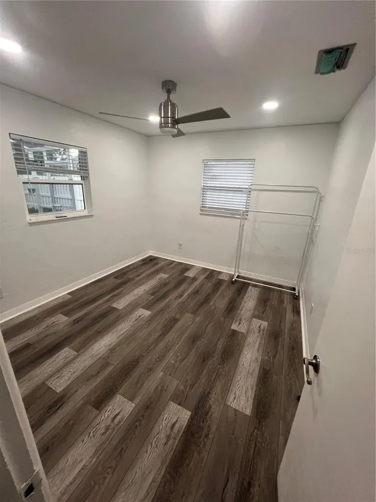 4127 28th Avenue N St Petersburg FL 33713