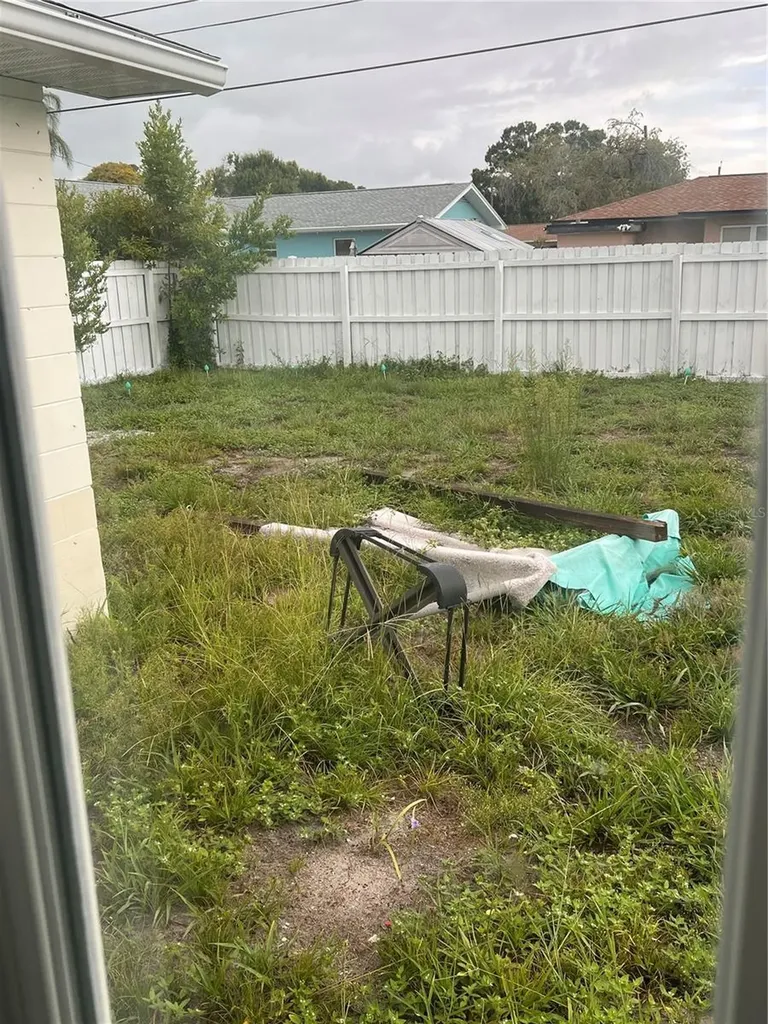 4127 28th Avenue N St Petersburg FL 33713
