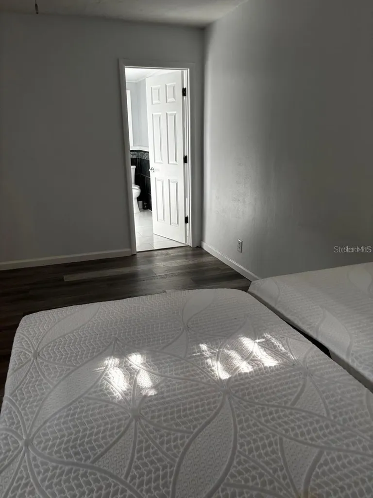4127 28th Avenue N St Petersburg FL 33713