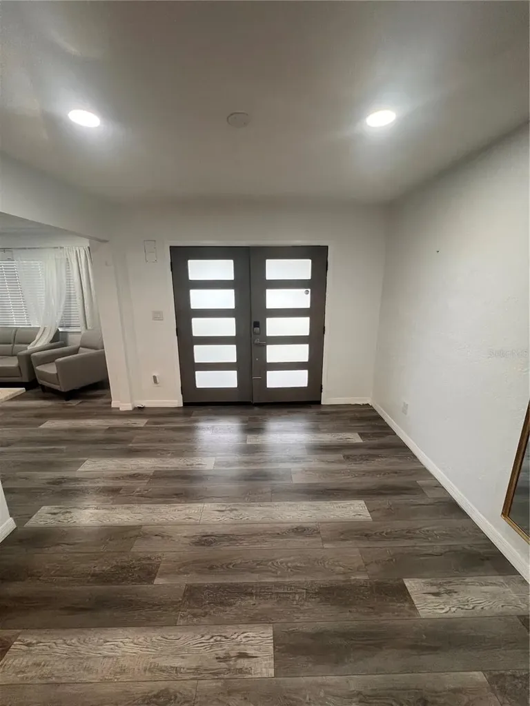 4127 28th Avenue N St Petersburg FL 33713