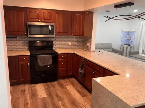 4127 28th Avenue N St Petersburg FL 33713