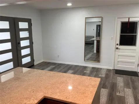 4127 28th Avenue N St Petersburg FL 33713