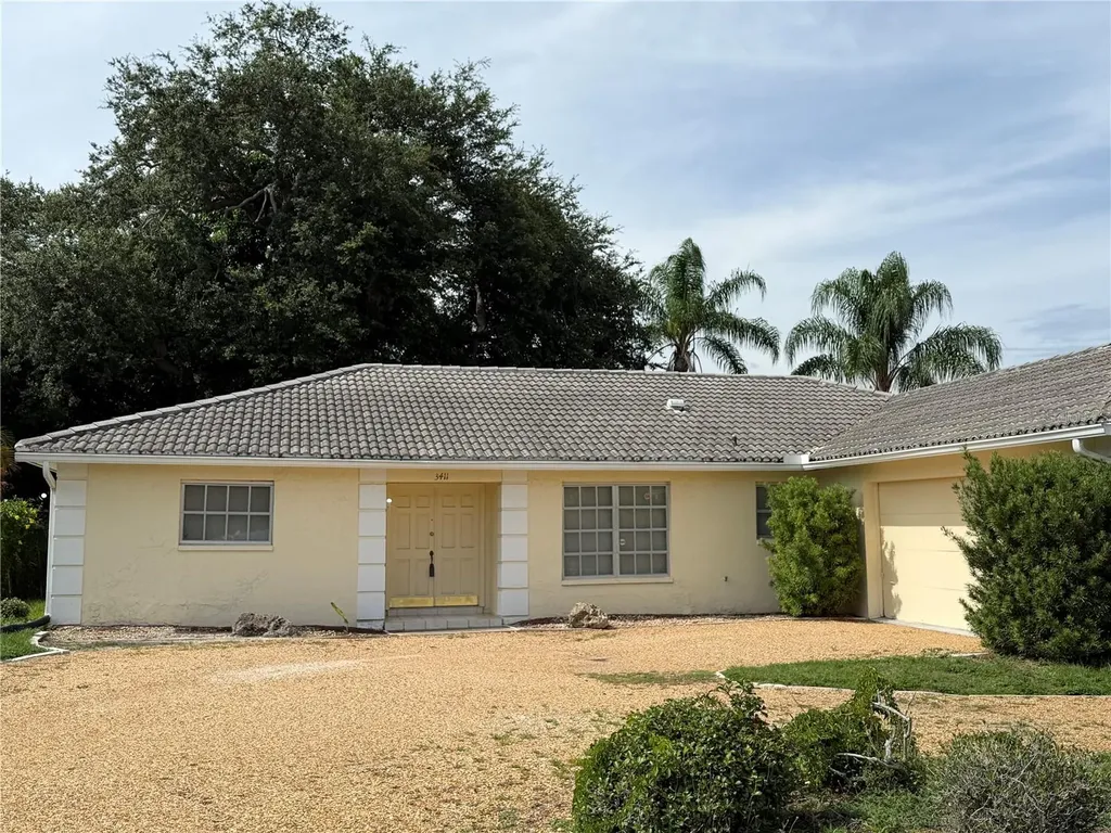 3411 Sea View Street Sarasota FL 34239