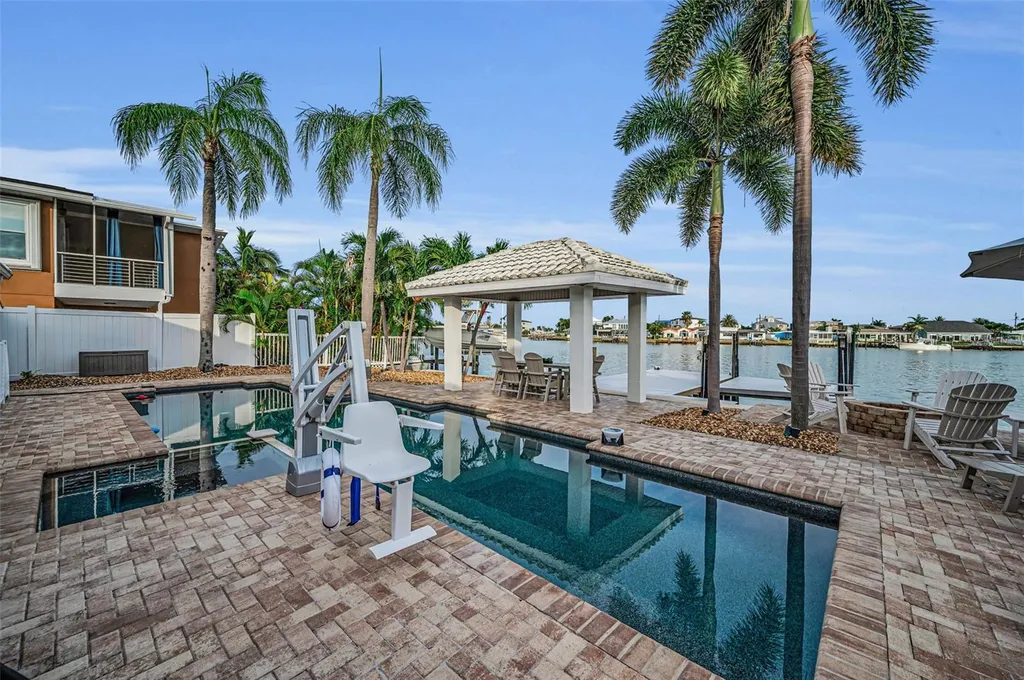 16353 Redington Drive Redington Beach FL 33708