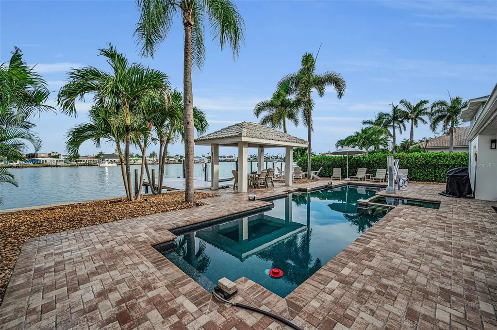 16353 Redington Drive Redington Beach FL 33708