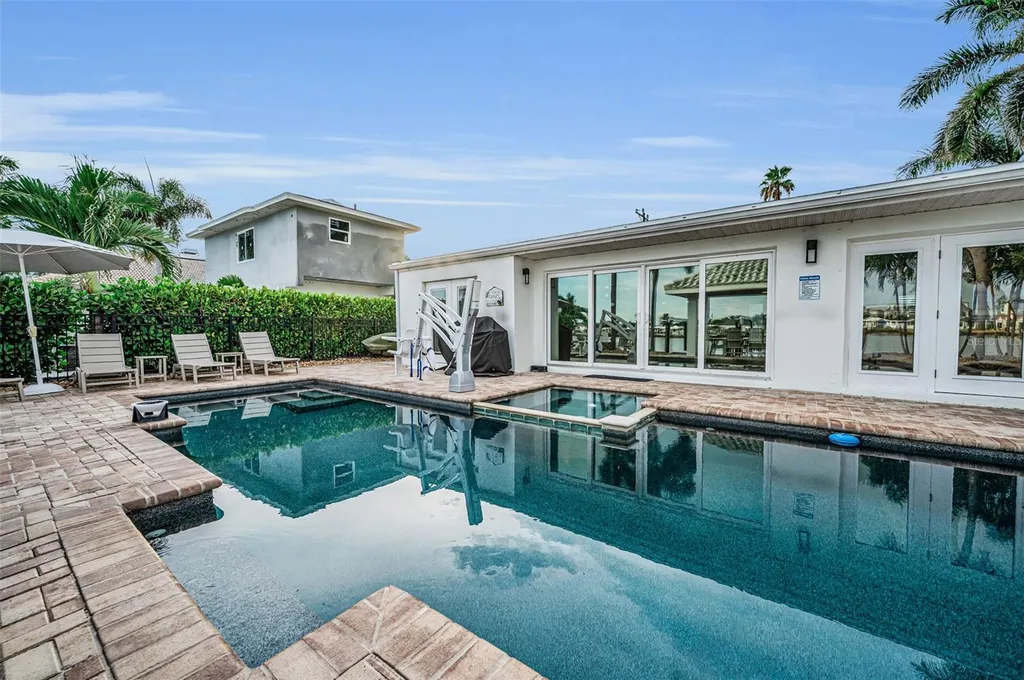 16353 Redington Drive Redington Beach FL 33708