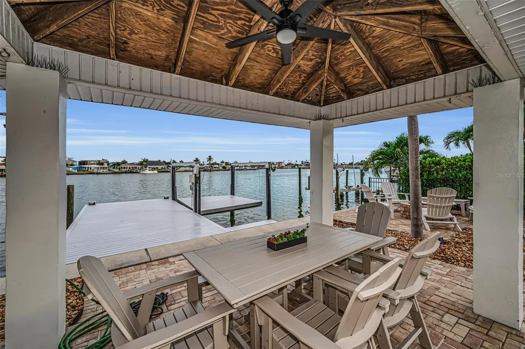16353 Redington Drive Redington Beach FL 33708