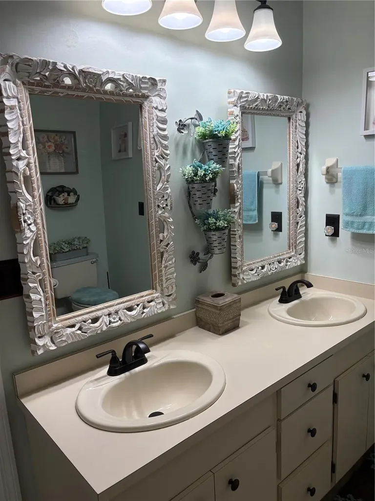 1910 S Park Avenue Sanford FL 32771