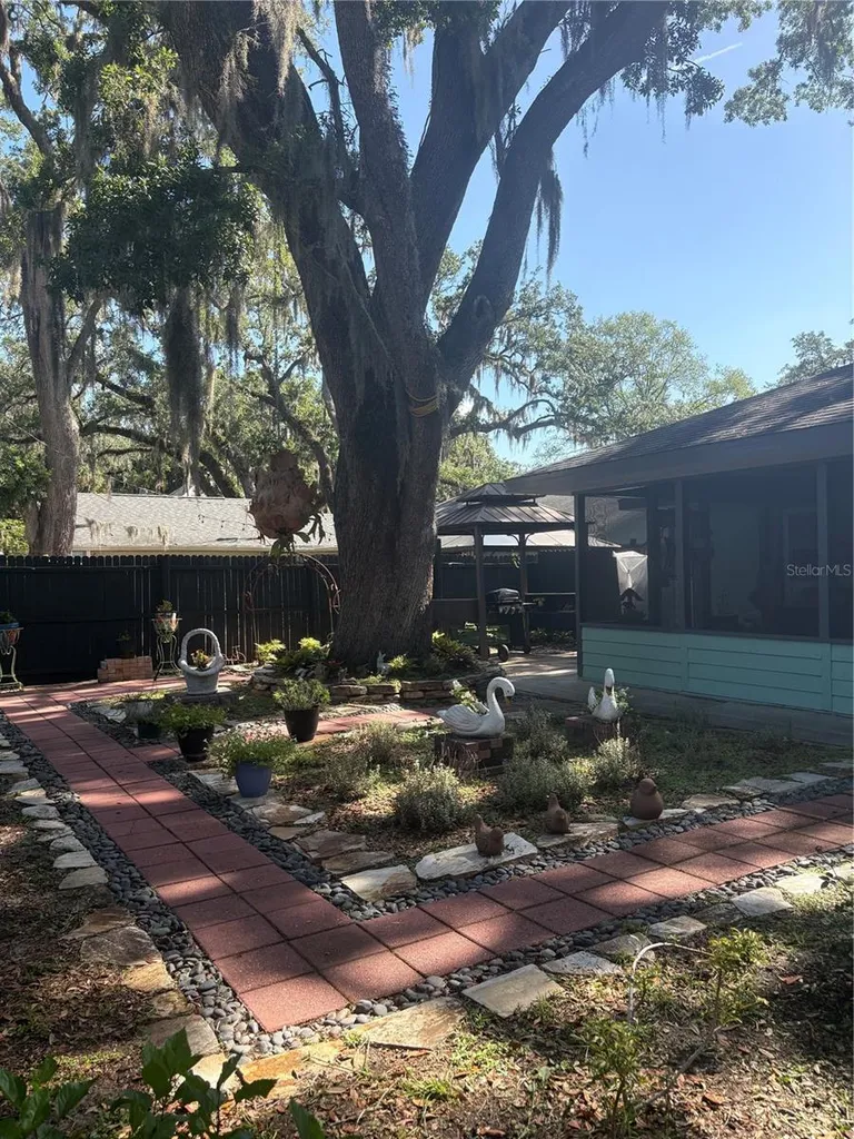 1910 S Park Avenue Sanford FL 32771