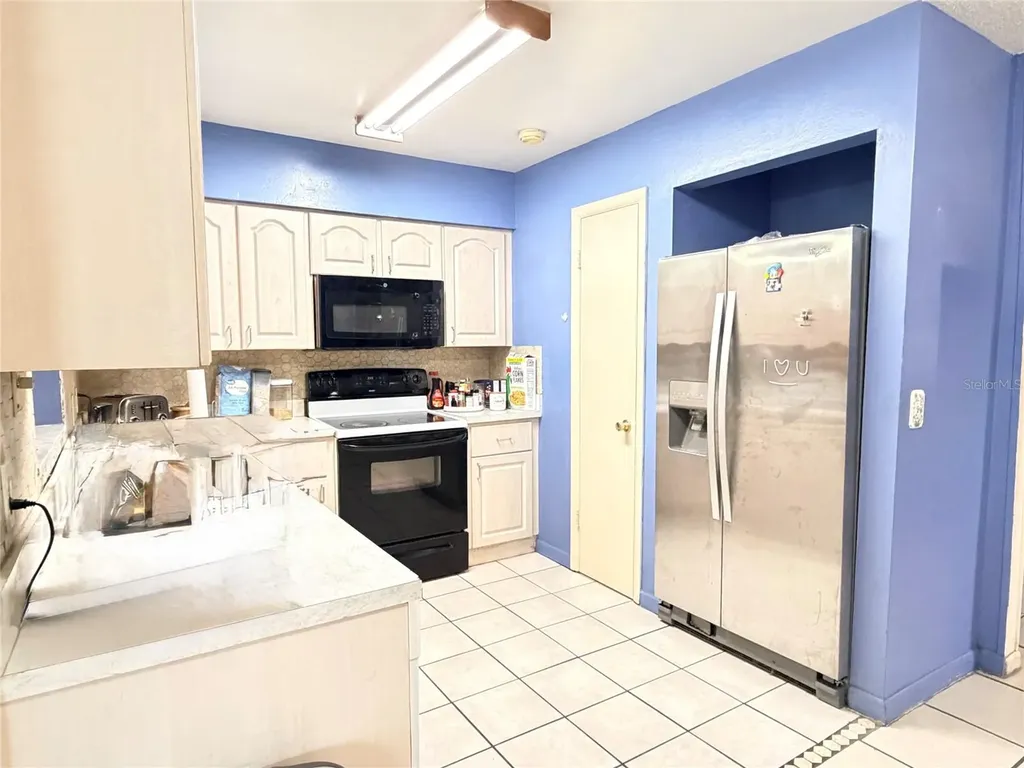 3306 W Burke Street Tampa FL 33614
