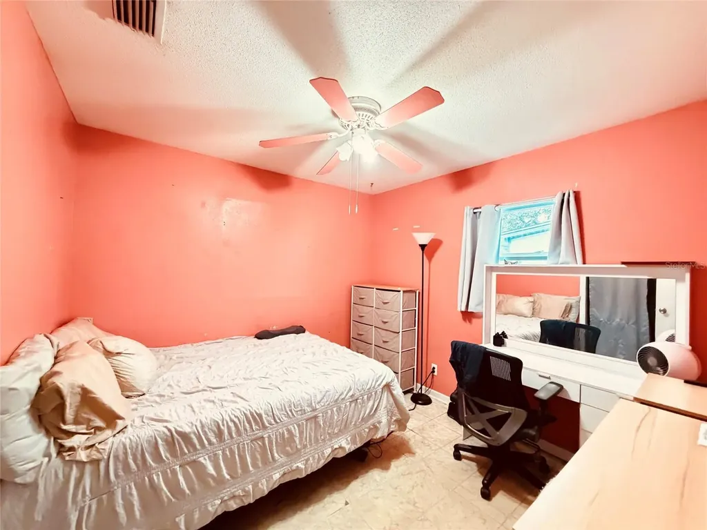 3306 W Burke Street Tampa FL 33614