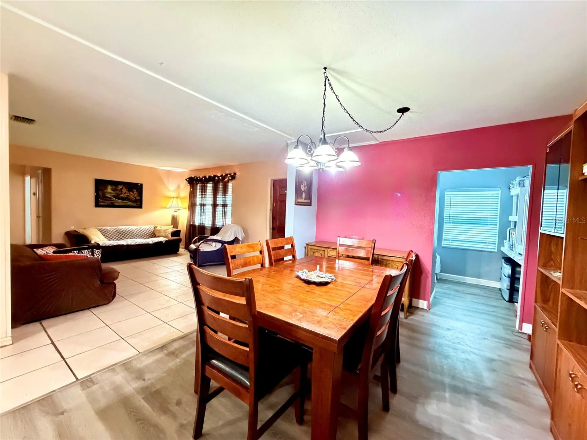 3306 W Burke Street Tampa FL 33614