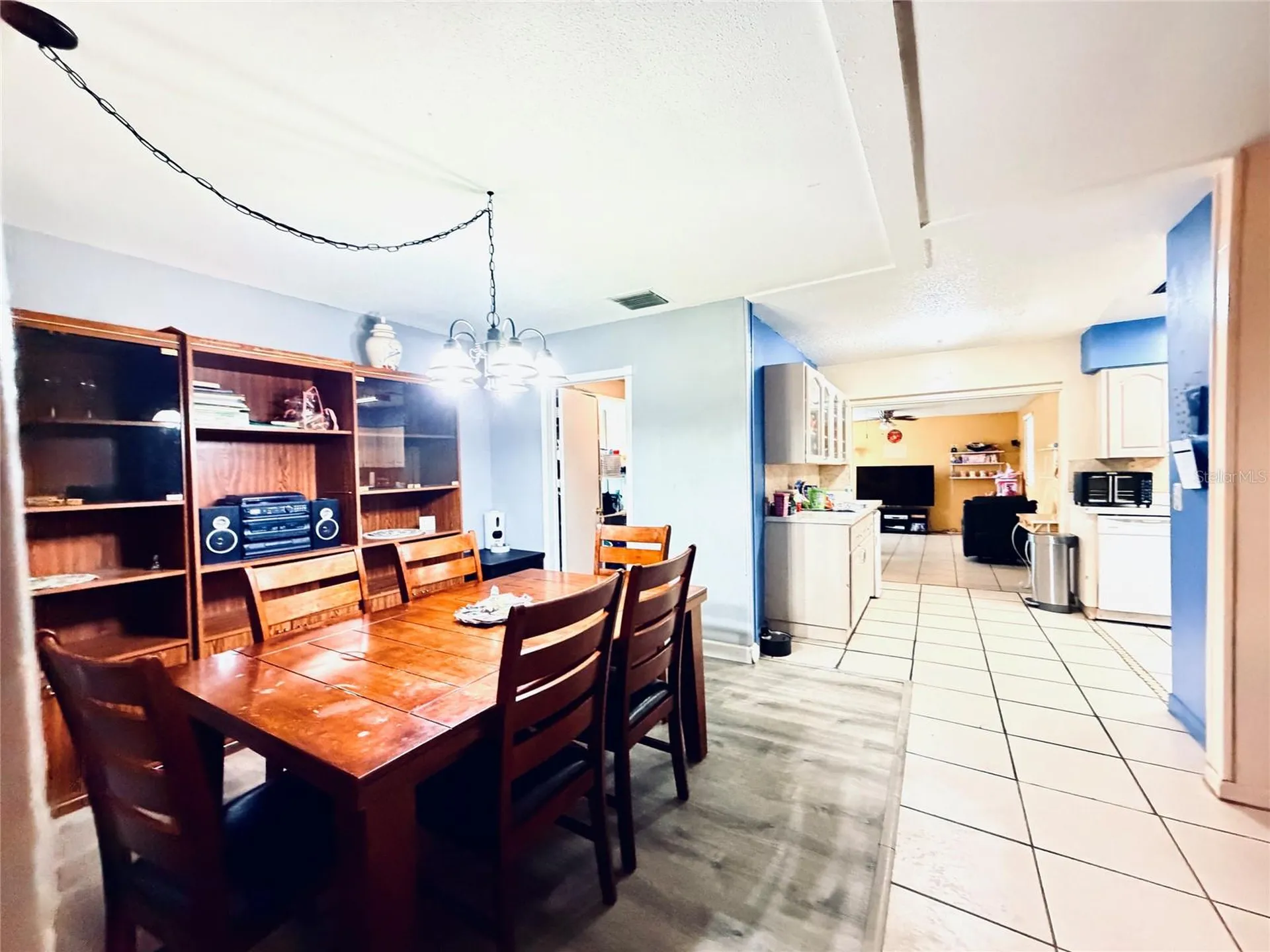 3306 W Burke Street Tampa FL 33614