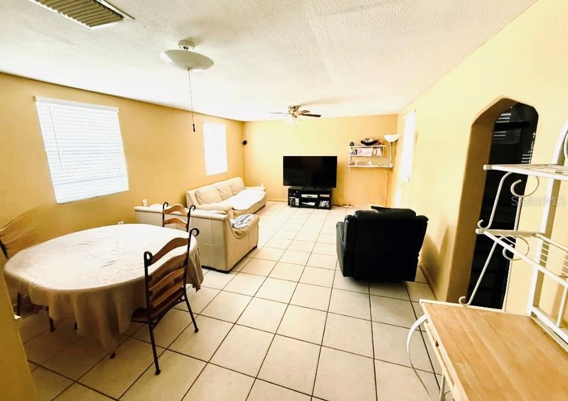3306 W Burke Street Tampa FL 33614